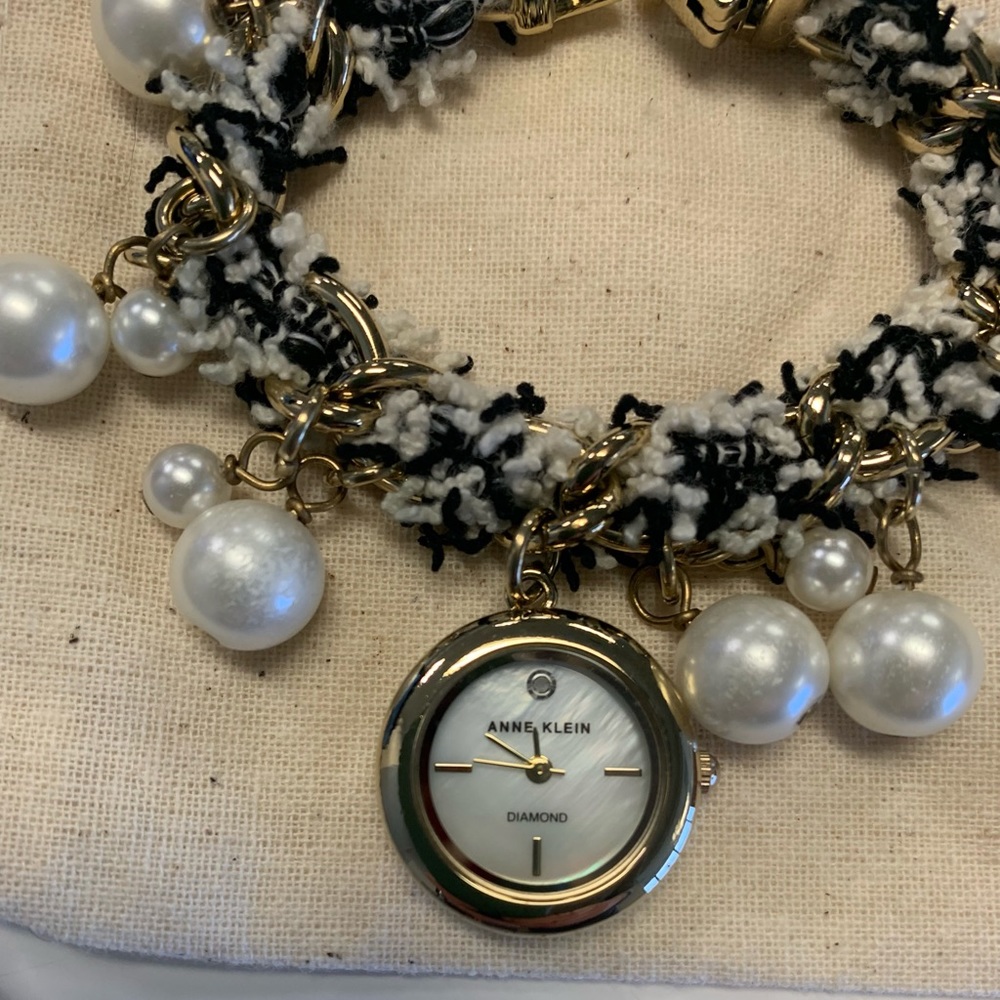 Anne Klein charm bracelet with diamond watch and pearls. - Picture 6 of 8